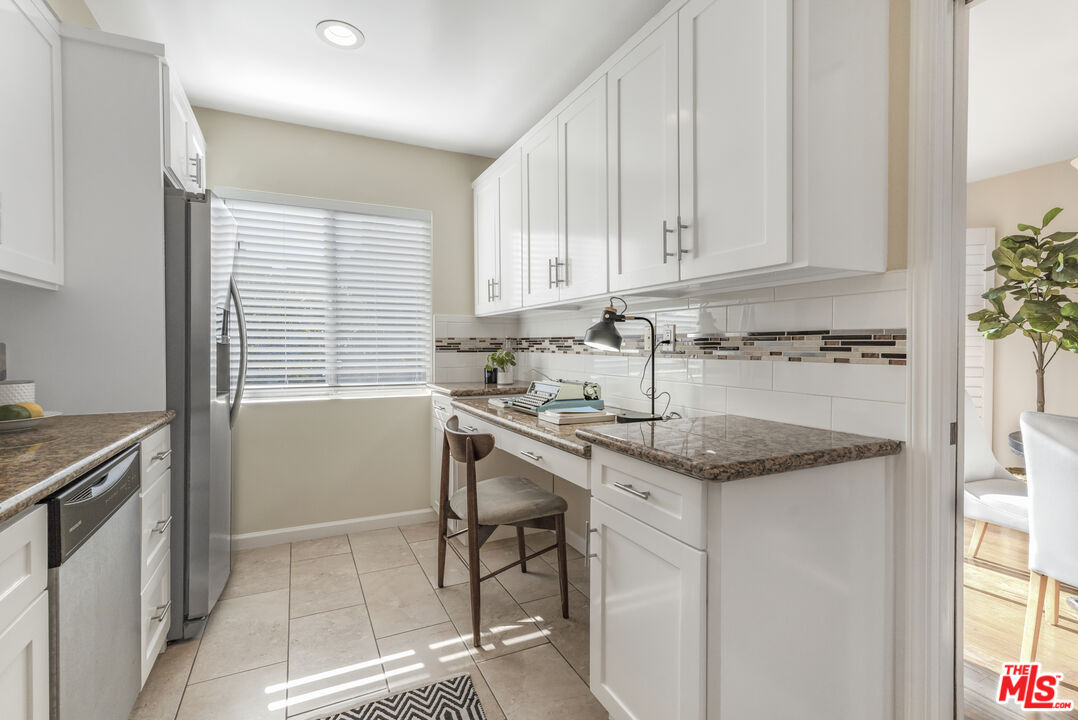 10685 Wilkins Ave Unit: 4