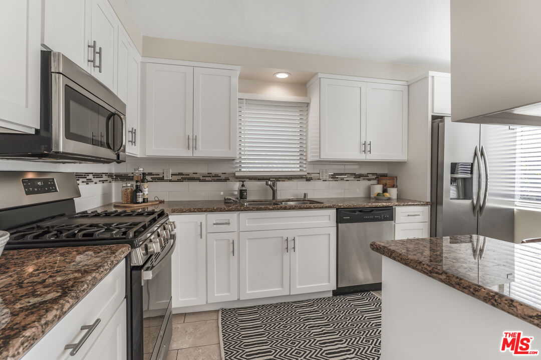 10685 Wilkins Ave Unit: 4