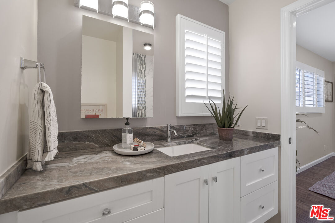 10685 Wilkins Ave Unit: 4