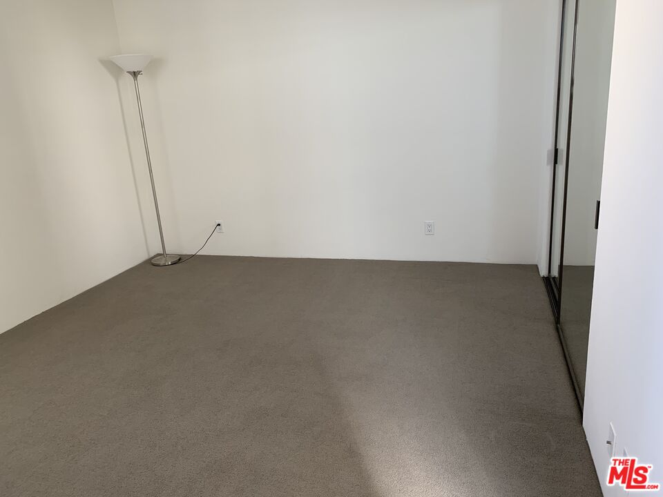 3675 Keystone Ave Unit: 6