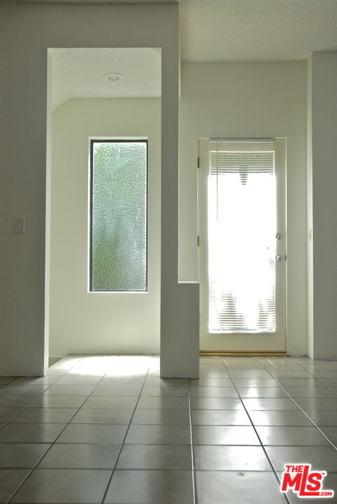 3675 Keystone Ave Unit: 6