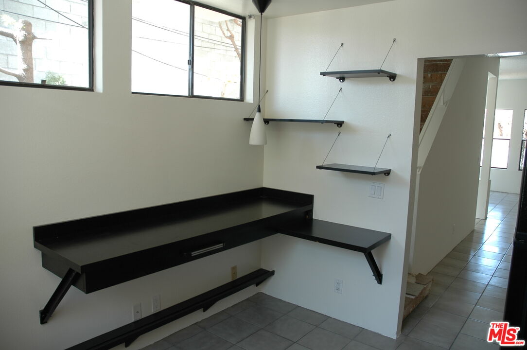 3675 Keystone Ave Unit: 6