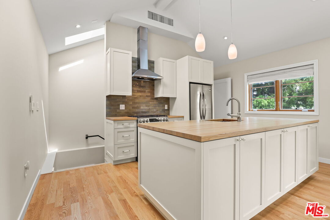 652 Kensington Road Unit: B