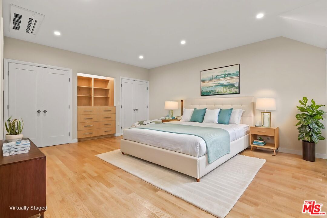 652 Kensington Road Unit: B