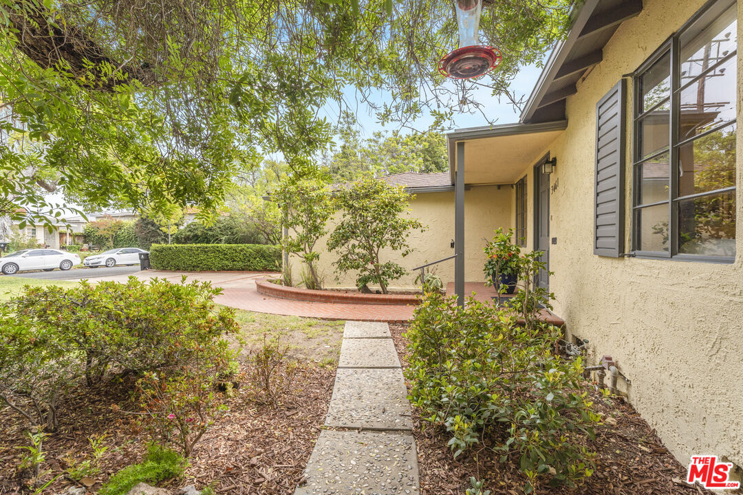 3461 Military Ave