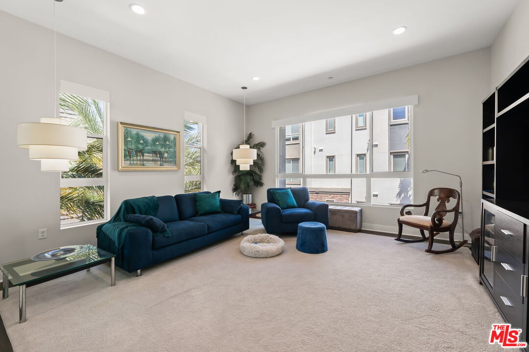 12763 Shell Pl Unit: 2