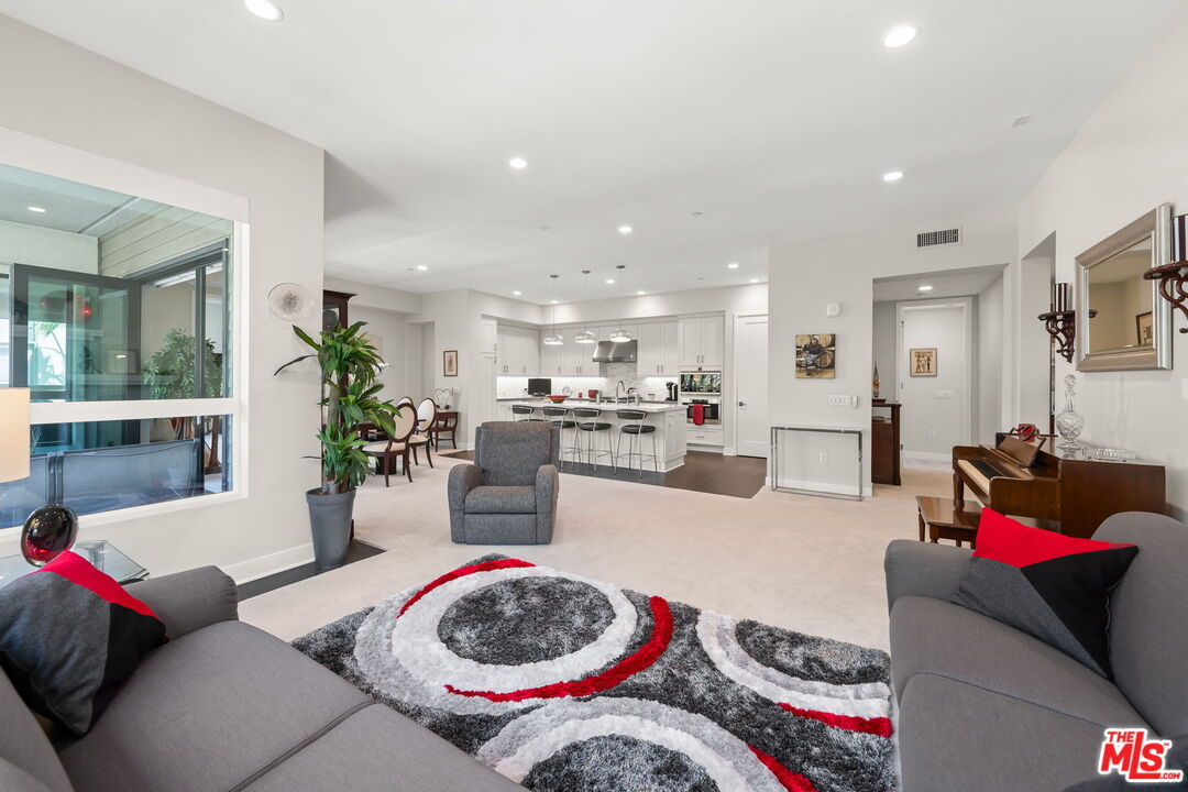 12763 Shell Pl Unit: 2