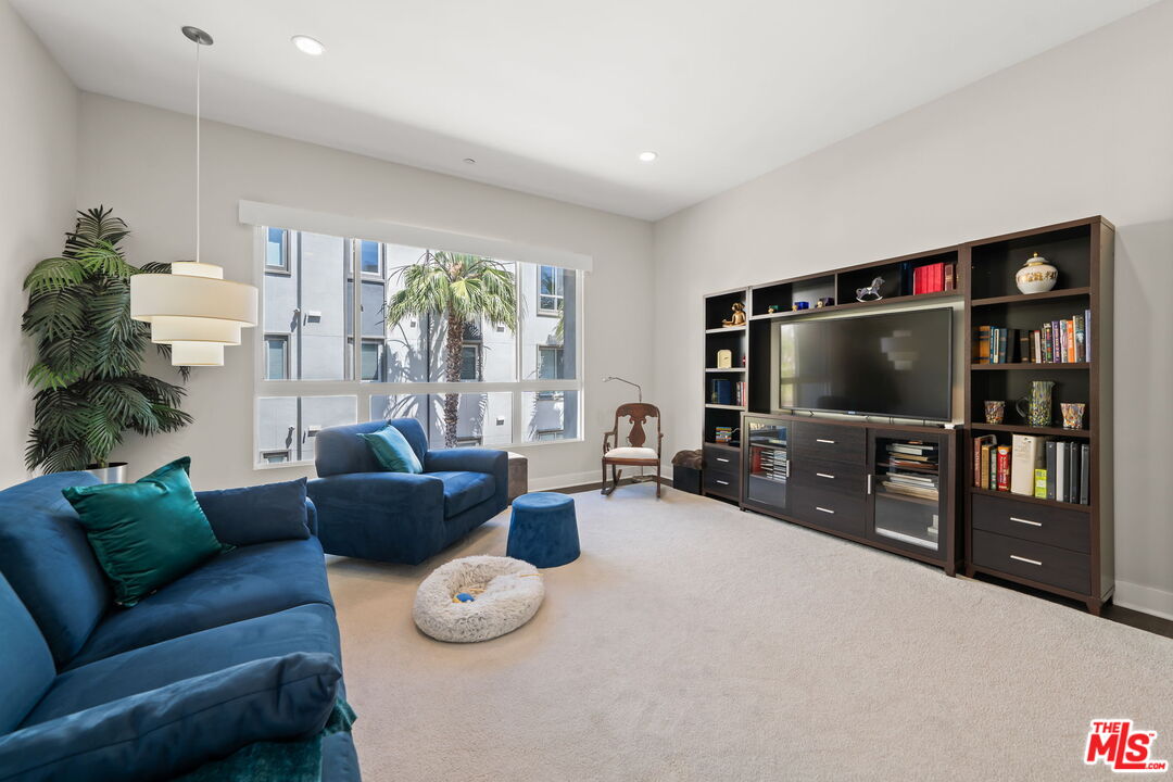 12763 Shell Pl Unit: 2