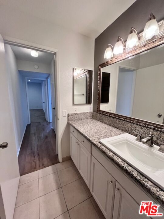 906 N Doheny Dr Unit: 512