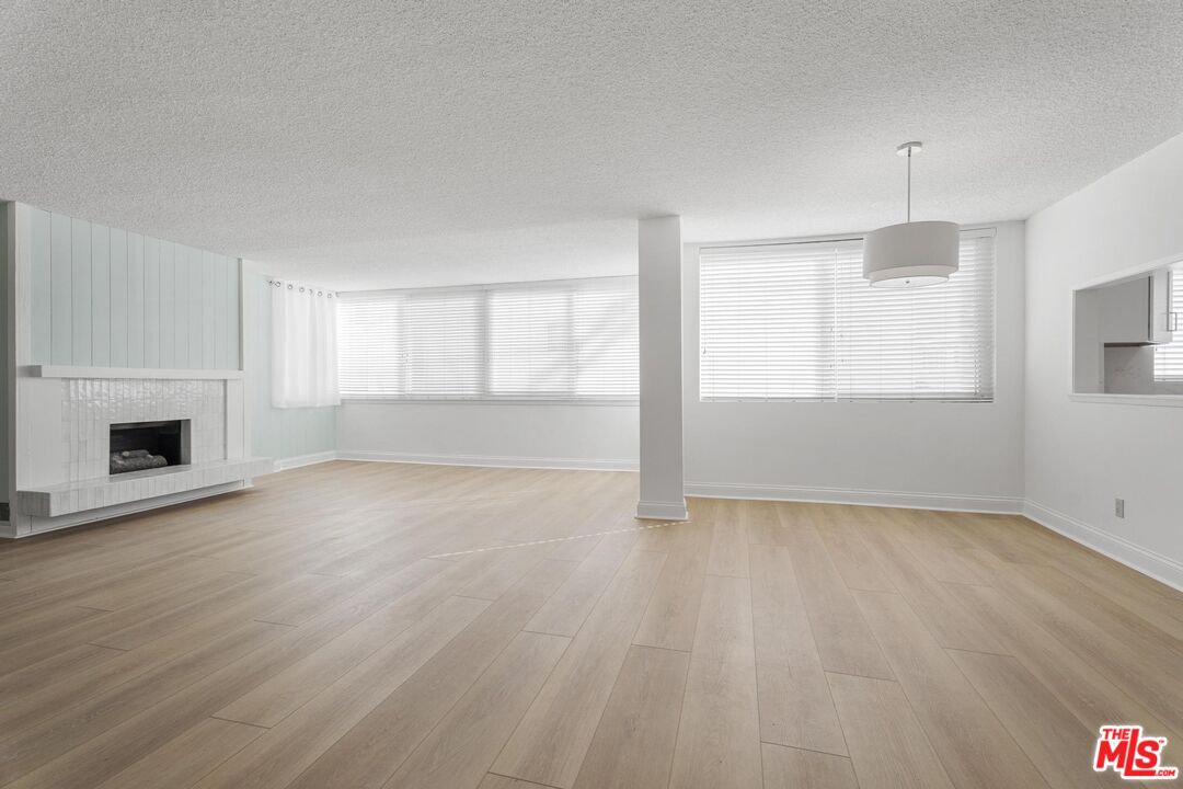 930 3rd St Unit: 107