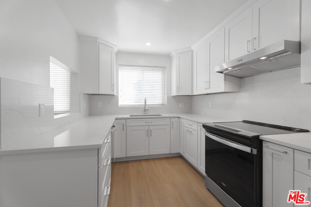 930 3rd St Unit: 107