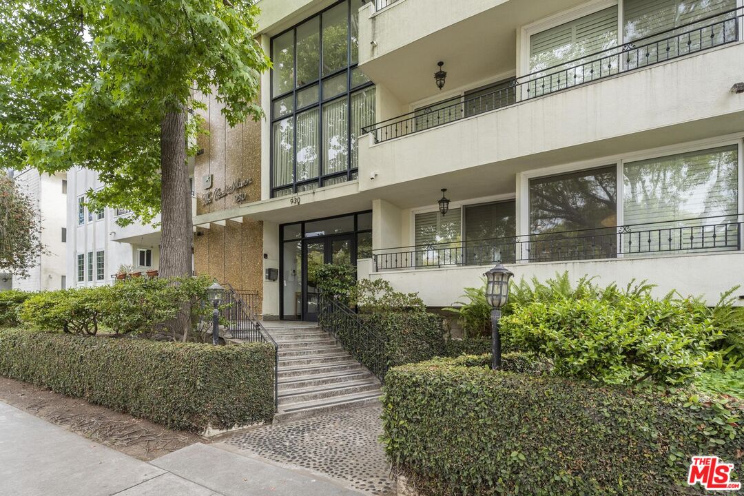 930 3rd St Unit: 107