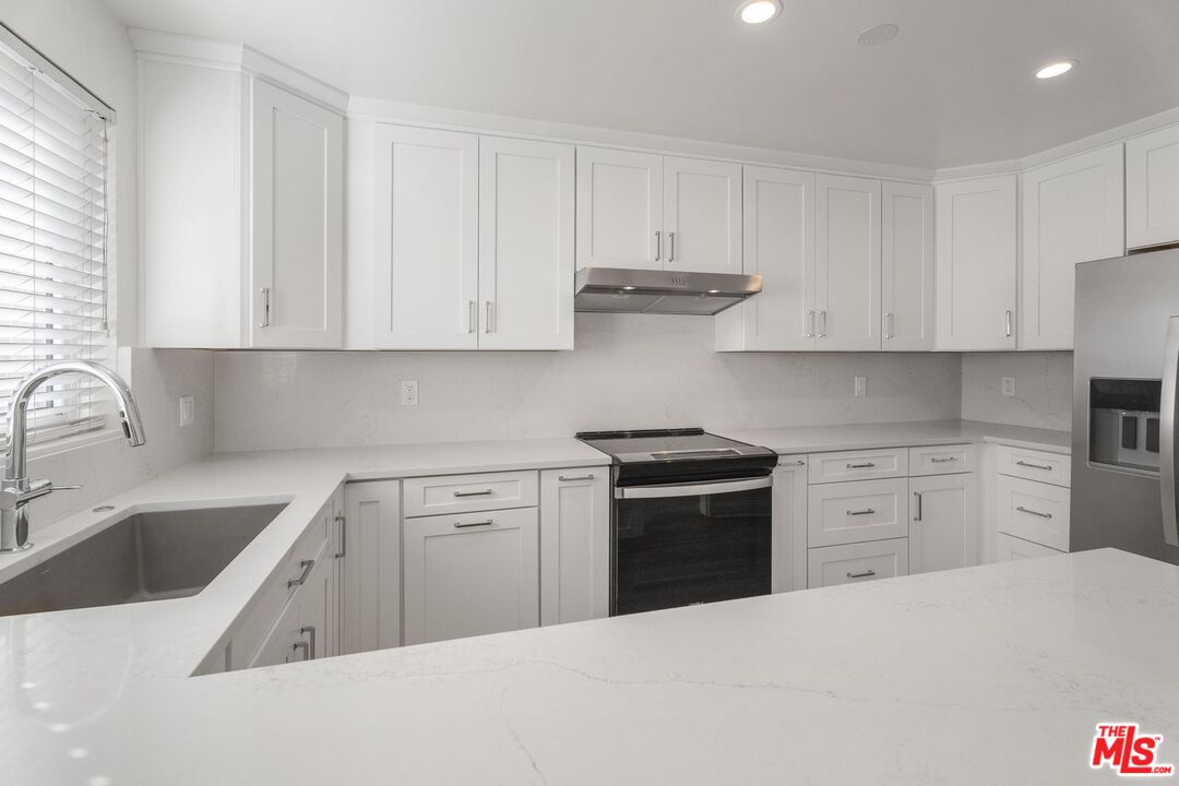 930 3rd St Unit: 107