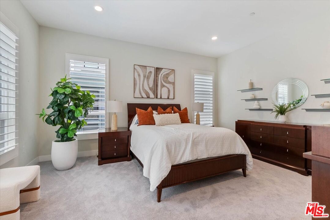 12763 Shell Pl Unit: 2