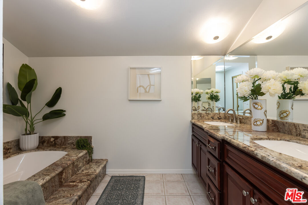10315 Clusterberry Ct