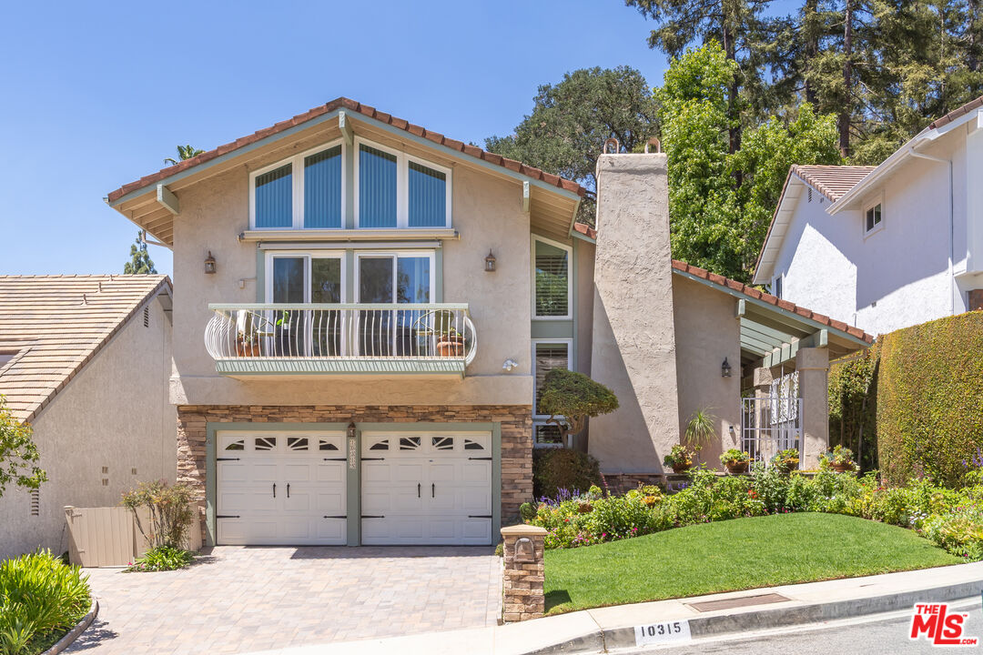 10315 Clusterberry Ct