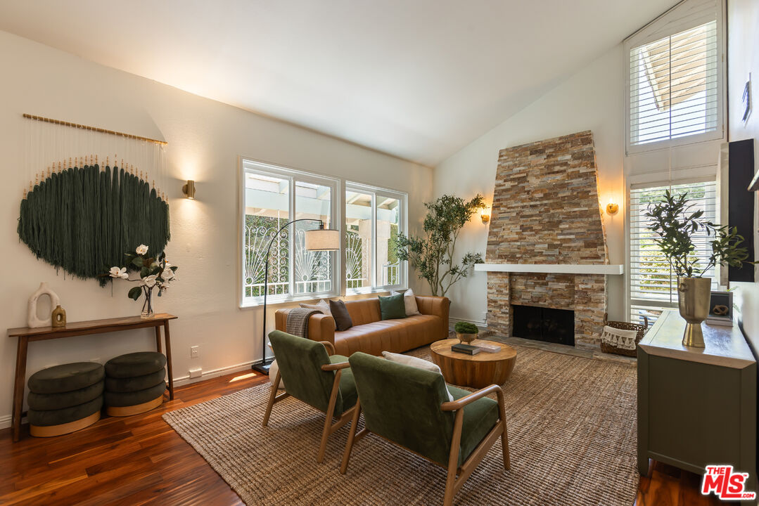 10315 Clusterberry Ct