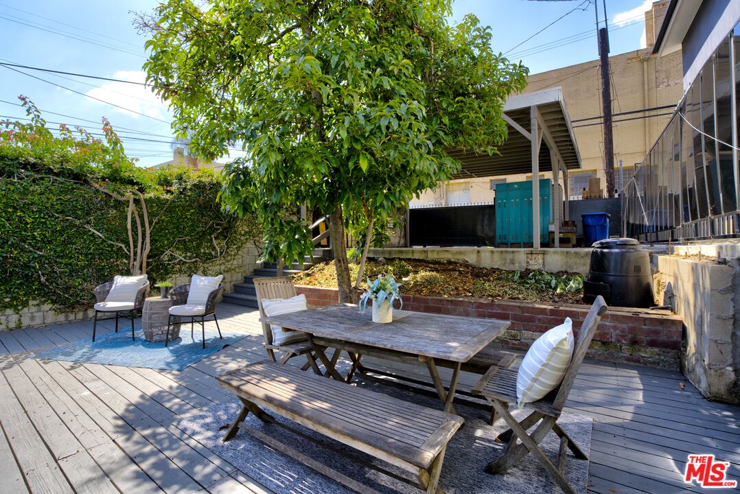 4804 Mascot St