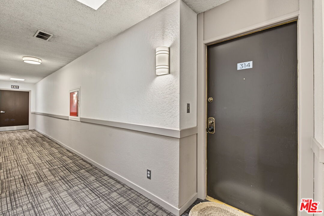 740 N Kings Rd Unit: 314