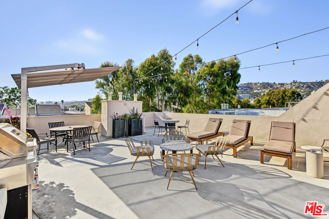 740 N Kings Rd Unit: 314