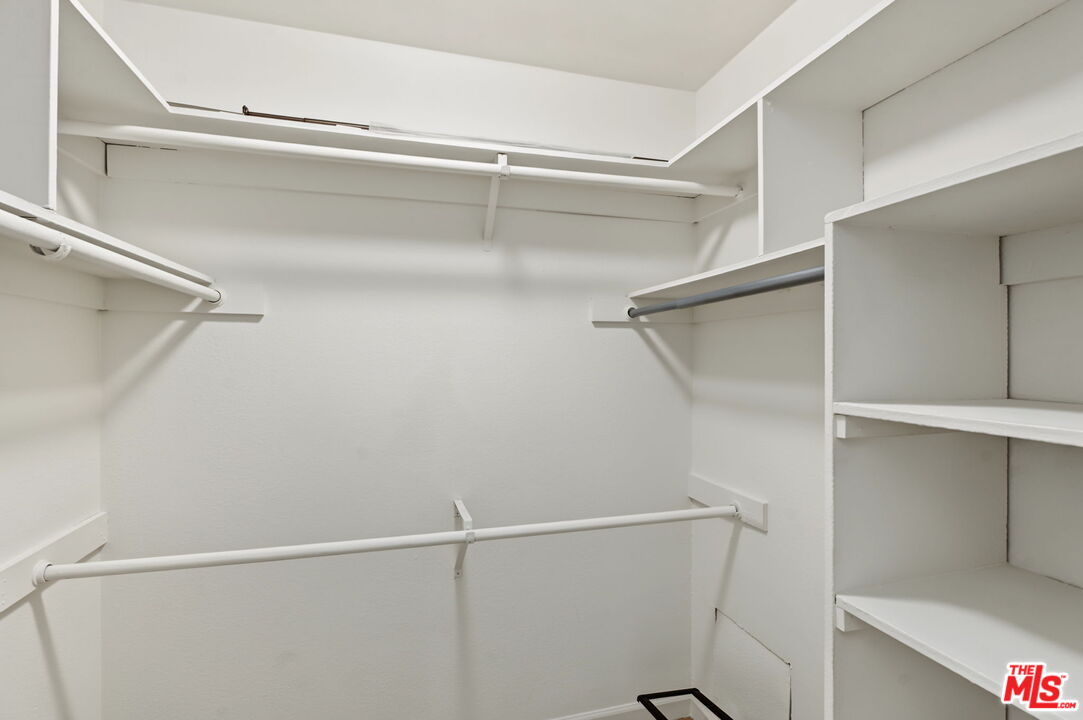 740 N Kings Rd Unit: 314