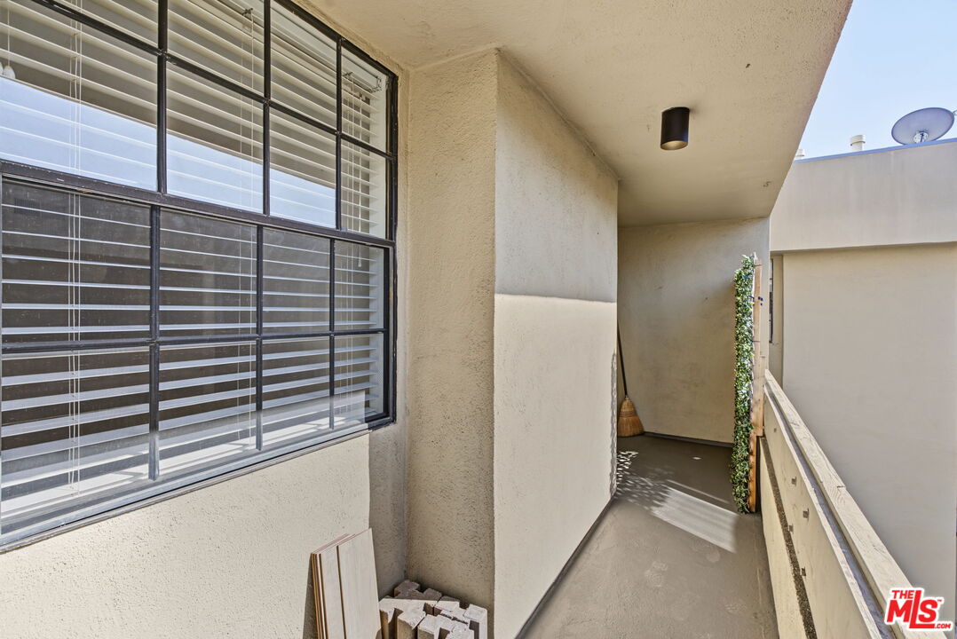 740 N Kings Rd Unit: 314
