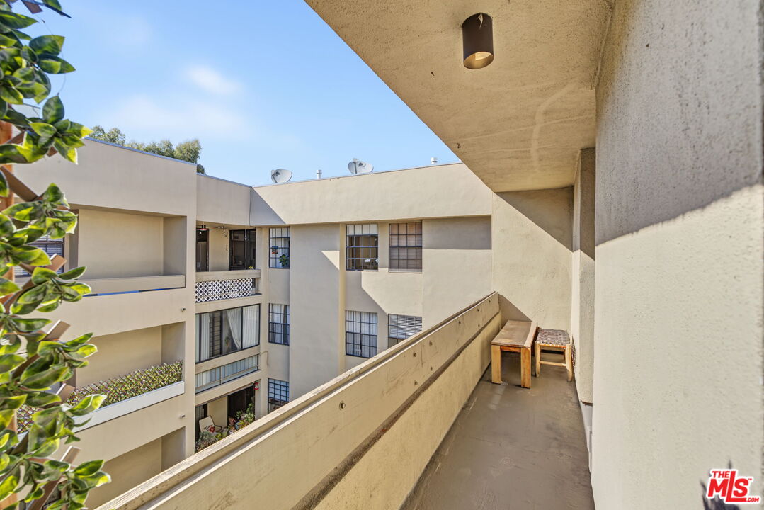 740 N Kings Rd Unit: 314