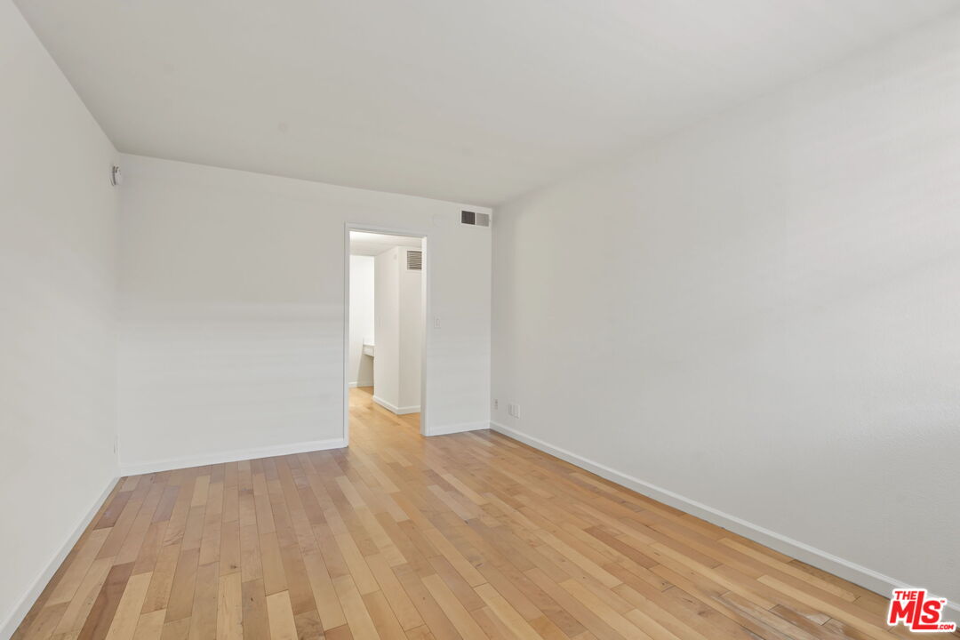 740 N Kings Rd Unit: 314