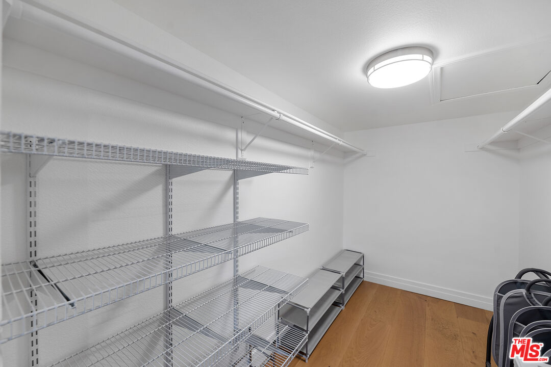 851 N San Vicente Blvd Unit: 117