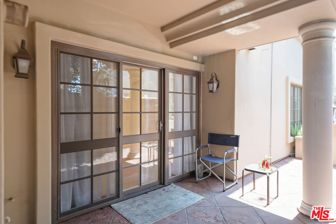 851 N San Vicente Blvd Unit: 117