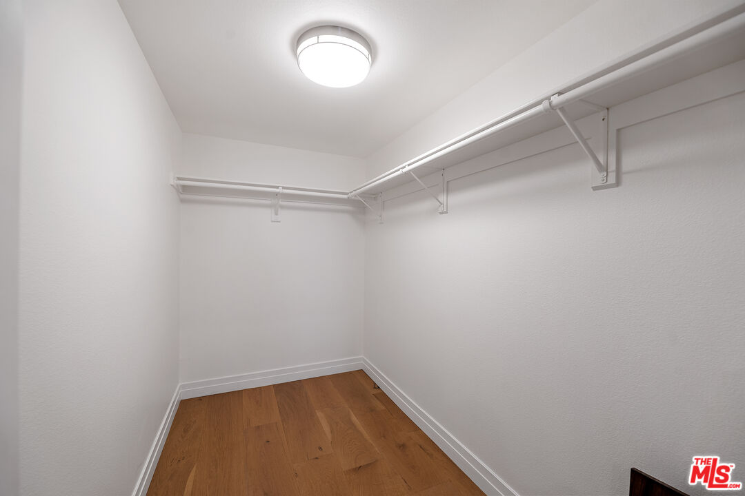 851 N San Vicente Blvd Unit: 117