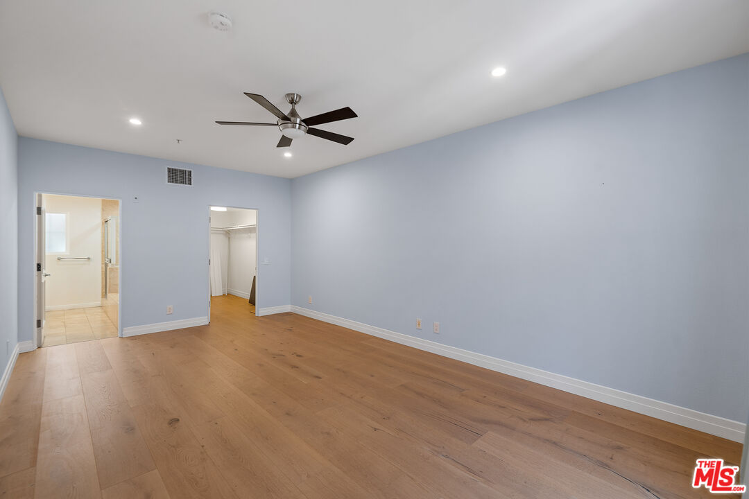 851 N San Vicente Blvd Unit: 117