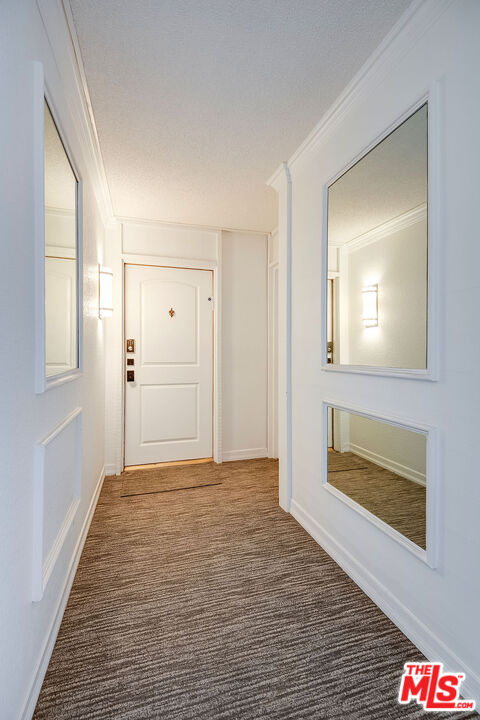 429 N OAKHURST DR Unit: 201