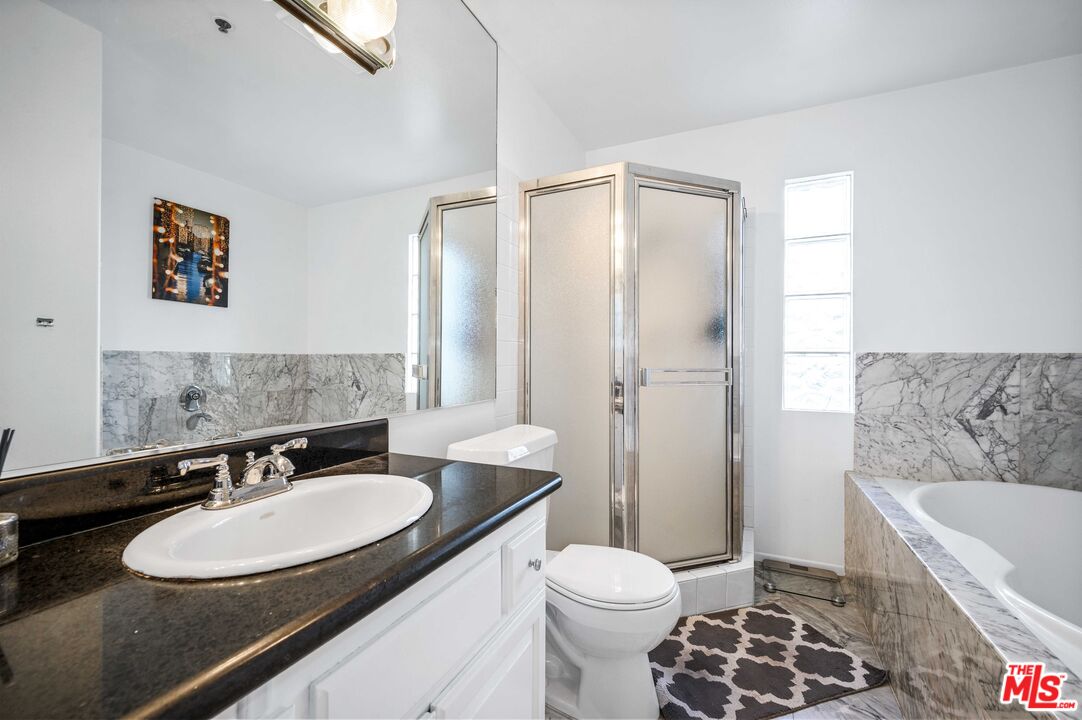 10336 Wilshire Blvd Unit: 301