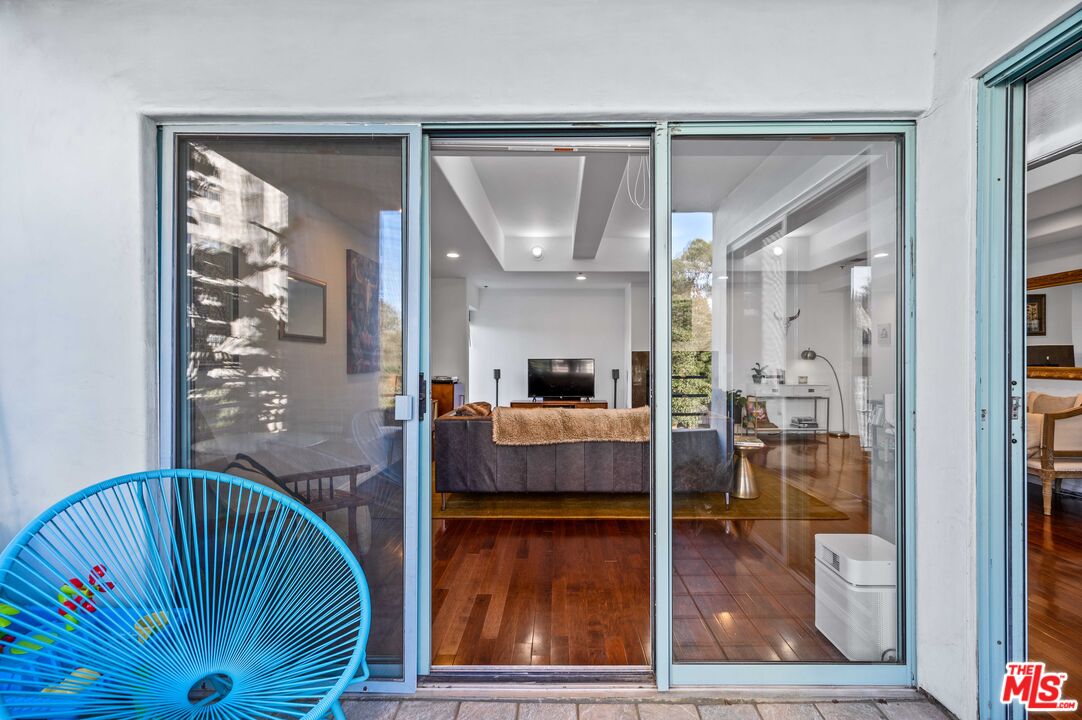 10336 Wilshire Blvd Unit: 301