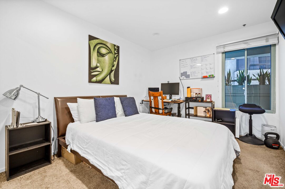 10336 Wilshire Blvd Unit: 301