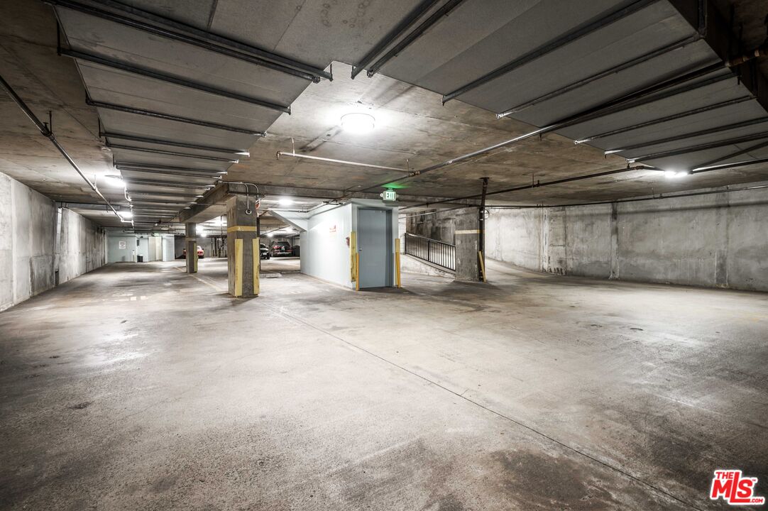 10336 Wilshire Blvd Unit: 301