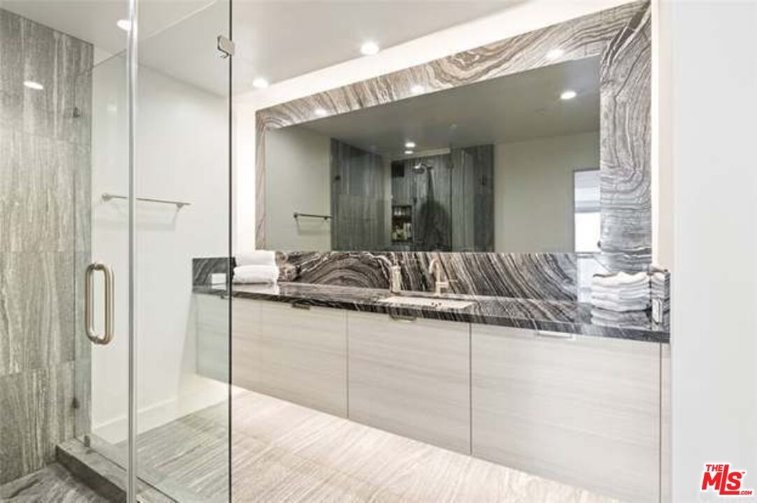 10790 Wilshire Blvd Unit: 504
