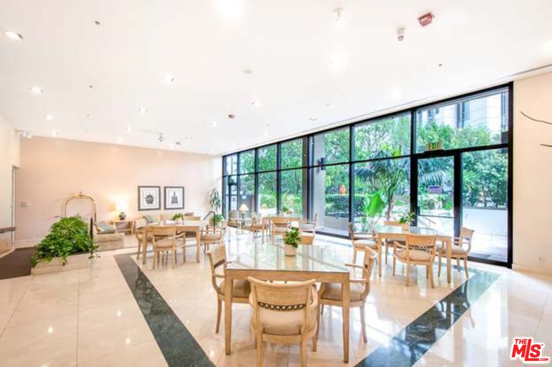 10790 Wilshire Blvd Unit: 504