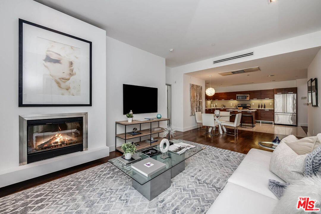 6735 Yucca St Unit: 106