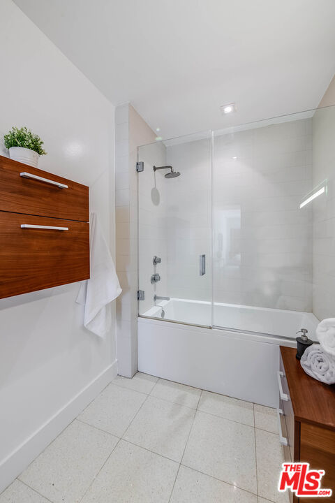 6735 Yucca St Unit: 106