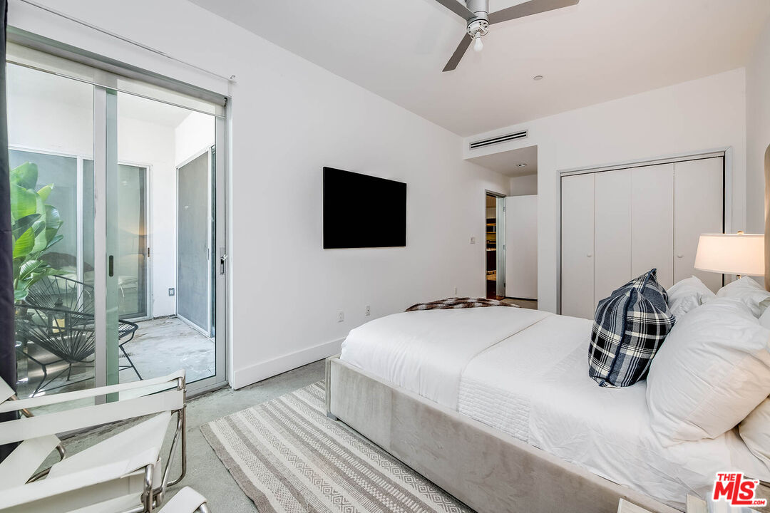 6735 Yucca St Unit: 106