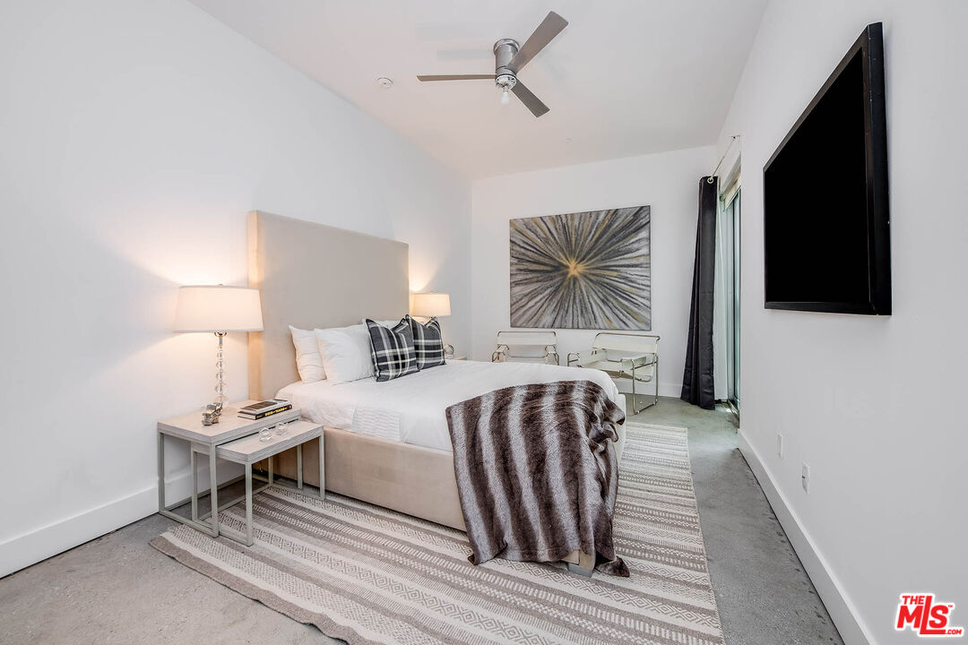 6735 Yucca St Unit: 106