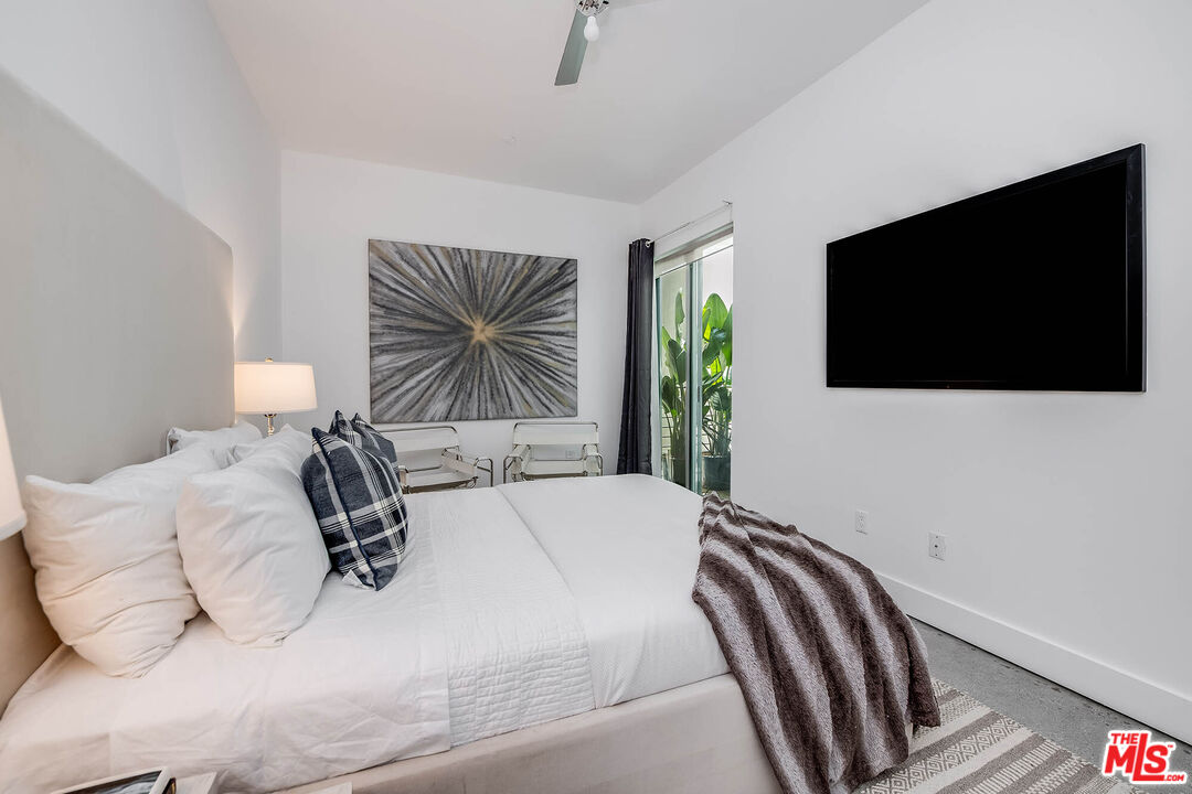 6735 Yucca St Unit: 106