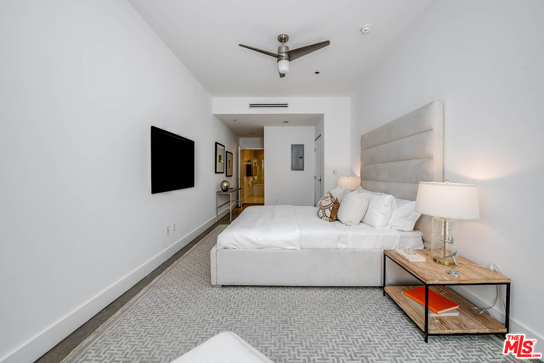 6735 Yucca St Unit: 106