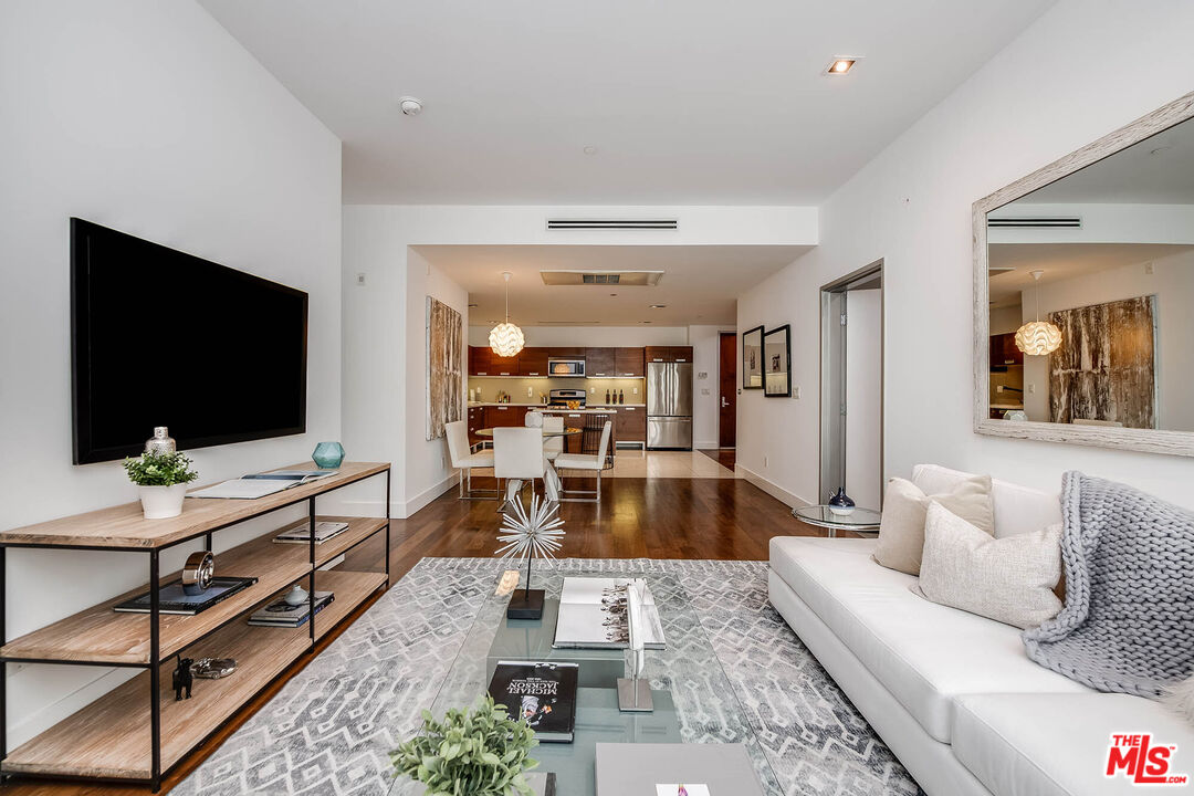 6735 Yucca St Unit: 106