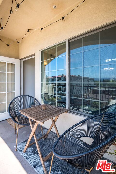 4805 Bellflower Ave Unit: 302