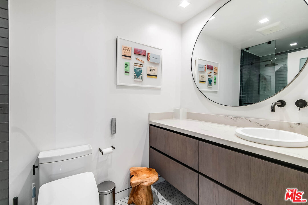 429 N Oakhurst Dr Unit: 304