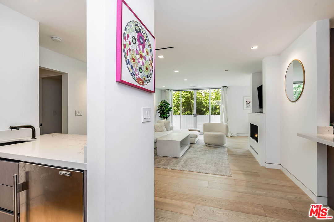 429 N Oakhurst Dr Unit: 304