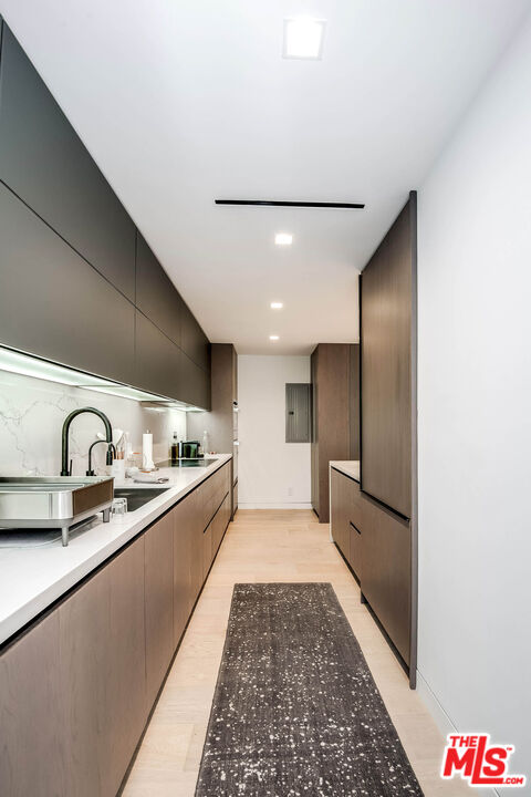 429 N Oakhurst Dr Unit: 304